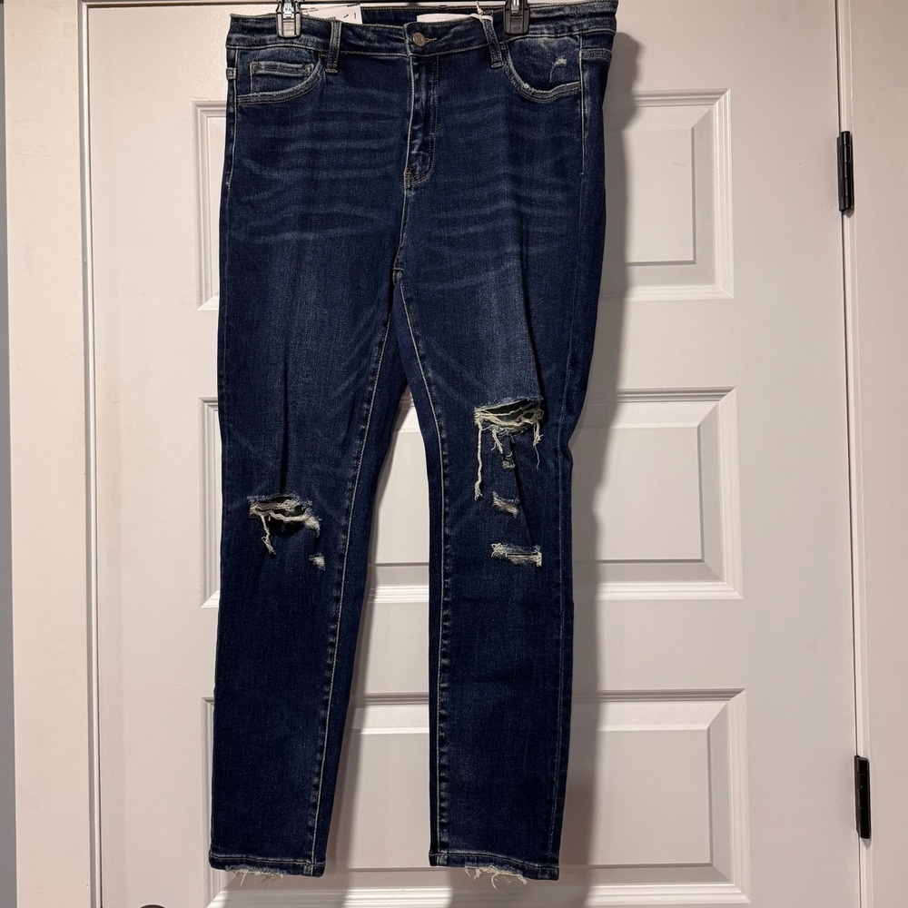VERVET Blue Amber Mid Rise Skinny Distressed Jeans NWT Size 32 - Picture 2 of 12